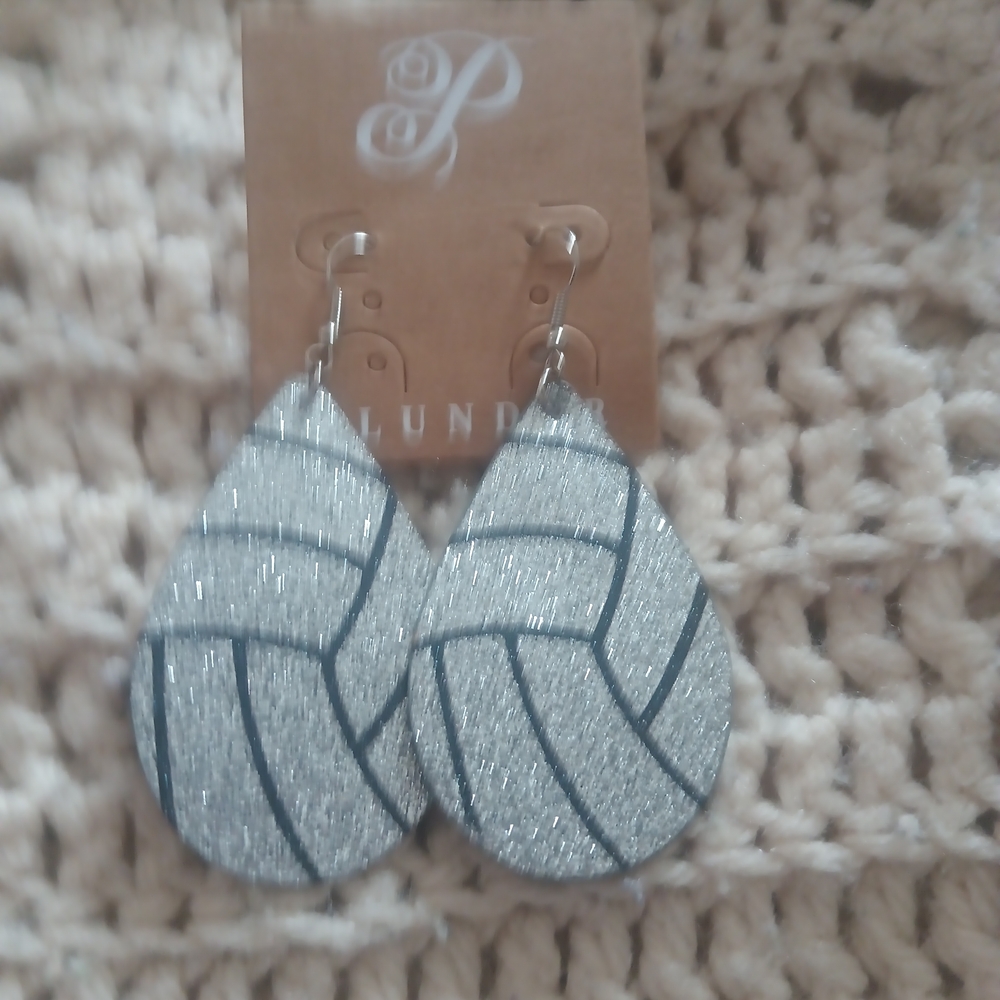 Silver Teardrop Earrings